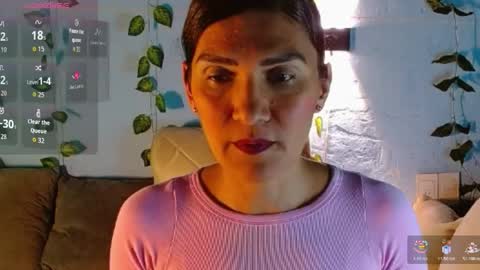 Snapshot of venus_swet chatting on 04-12-26, 12:59 Catalina online show from 04-12-26, 12:59