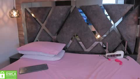 Venus online show from 04-24-26, 12:29