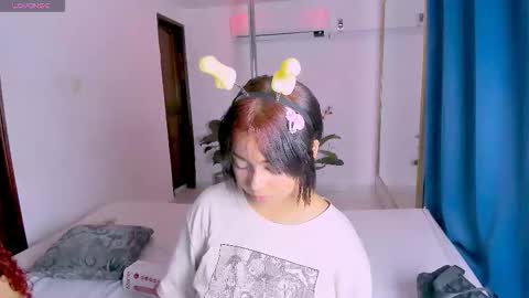 Snapshot of venus_velvet chatting on 09-15-25, 07:19 venus_velvet online show from 09-15-25, 07:19