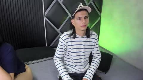 venuss09 online show from 10-28-25, 09:39