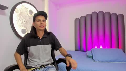 venuss09 online show from 11-08-25, 08:07