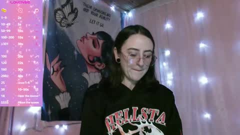  . .      online show from 03-12-25, 02:34