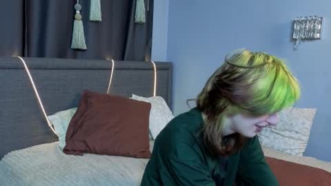 Snapshot of veolatownson chatting on 09-25-25, 08:12 Erica online show from 09-25-25, 08:12