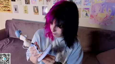 Snapshot of veolatownson chatting on 05-22-26, 08:14 Erica online show from 05-22-26, 08:14