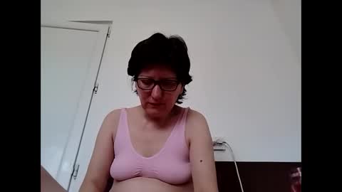 Vera online show from 04-25-26, 12:41