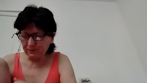Snapshot of vera_elle chatting on 05-26-26, 02:02 Vera online show from 05-26-26, 02:02