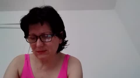Snapshot of vera_elle chatting on 05-28-26, 03:31 Vera online show from 05-28-26, 03:31