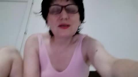 Snapshot of vera_elle chatting on 06-07-26, 12:04 Vera online show from 06-07-26, 12:04