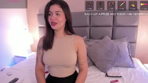Snapshot of vera_price_ chatting on 05-05-26, 12:35 Vera online show from 05-05-26, 12:35