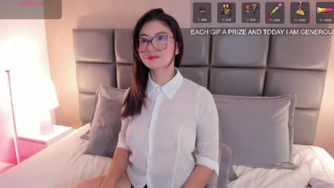Snapshot of vera_price_ chatting on 05-08-26, 01:27 Vera online show from 05-08-26, 01:27