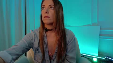 Vera Victors online show from 04-27-26, 02:31