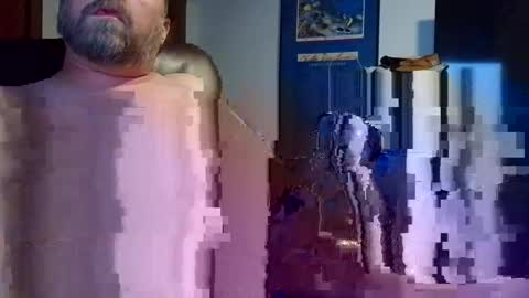 Snapshot of vermontguy76 chatting on 12-17-24, 04:23 vermontguy76 online show from 12-17-24, 04:23