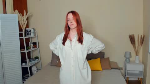 Delora online show from 05-15-26, 07:43