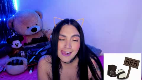 Snapshot of vero_jhonson chatting on 01-07-25, 06:38  karolina online show from 01-07-25, 06:38