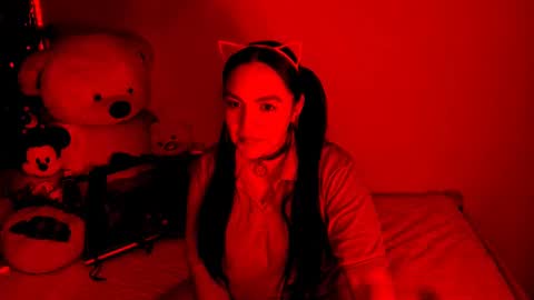 Snapshot of vero_jhonson chatting on 01-09-25, 05:23  karolina online show from 01-09-25, 05:23