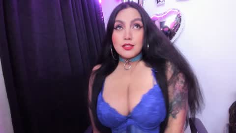 Snapshot of vero_jhonson chatting on 02-09-25, 03:32  karolina online show from 02-09-25, 03:32