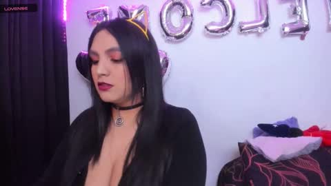 Snapshot of vero_jhonson chatting on 02-13-25, 03:29  karolina online show from 02-13-25, 03:29