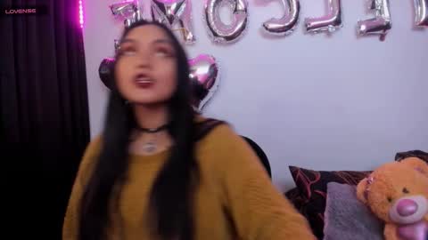 Snapshot of vero_jhonson chatting on 02-14-25, 10:14  karolina online show from 02-14-25, 10:14