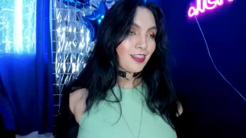 Snapshot of vero_jhonson chatting on 09-20-25, 03:46  karolina online show from 09-20-25, 03:46