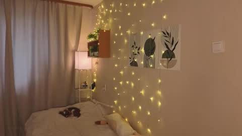 Veronica online show from 11-11-25, 11:21