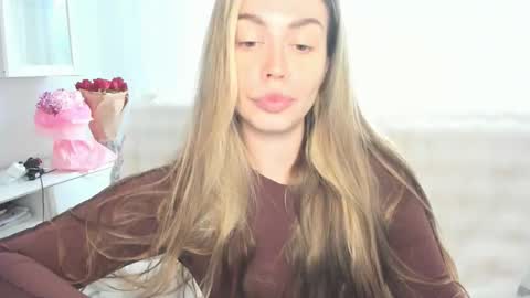 Lolitalolz online show from 03-11-26, 04:13