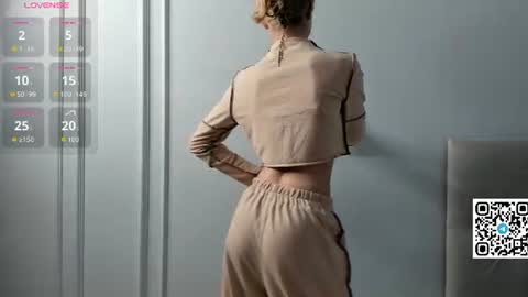 Anny online show from 07-21-26, 12:29
