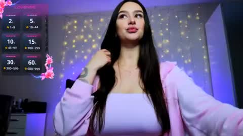 Snapshot of veronica_larsson chatting on 07-28-26, 05:56 Veronica online show from 07-28-26, 05:56