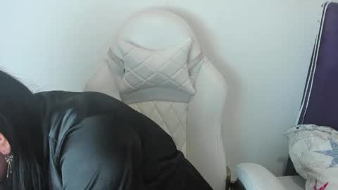 veronicaa_squirt online show from 04-23-26, 04:03