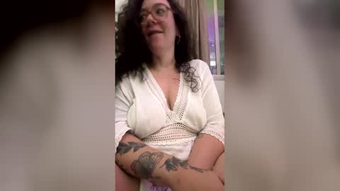 Snapshot of veronicadiscovery chatting on 02-02-26, 01:37 veronicadiscovery online show from 02-02-26, 01:37