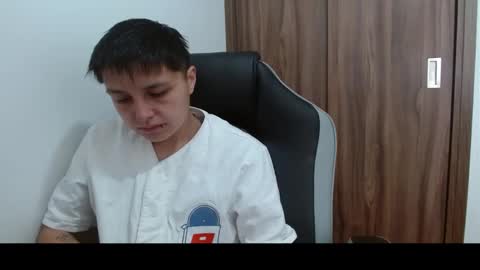 Snapshot of veronicaelite16 chatting on 12-03-24, 04:17 Veronica Clark online show from 12-03-24, 04:17