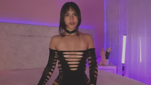 Snapshot of veronicamartin_ chatting on 05-16-26, 09:24 Vero online show from 05-16-26, 09:24