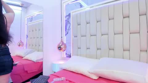 Veronica  online show from 03-07-26, 03:42