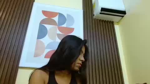 Veronica Robles online show from 09-10-25, 05:57