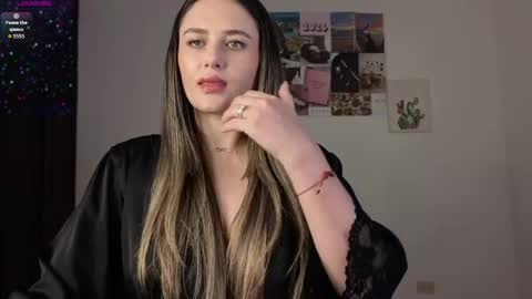 Snapshot of veronika__winslow_ chatting on 06-03-26, 05:21 Vero online show from 06-03-26, 05:21