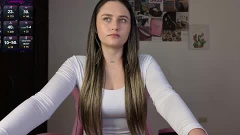 Snapshot of veronika__winslow_ chatting on 06-05-26, 06:09 Vero online show from 06-05-26, 06:09