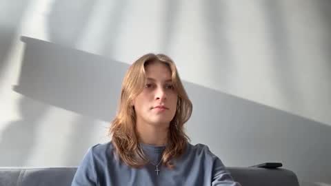 Kelly online show from 03-12-26, 01:39