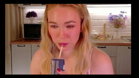 Veronika online show from 11-13-25, 05:34