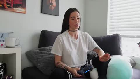 Snapshot of veronikavengeance chatting on 02-07-25, 10:30 VeronikaVengeance online show from 02-07-25, 10:30