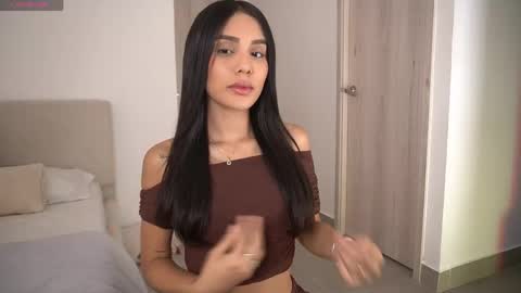  V A L  help me reach 100likes online show from 04-01-26, 09:45