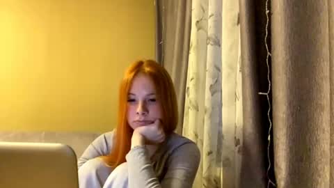 Snapshot of vertiegartrell chatting on 05-19-26, 02:56 Lina online show from 05-19-26, 02:56