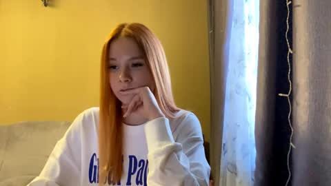 Snapshot of vertiegartrell chatting on 05-25-26, 11:38 Lina online show from 05-25-26, 11:38