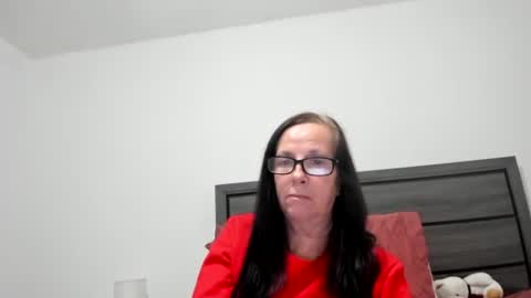 verysassypeachgoddess online show from 12-17-25, 04:07