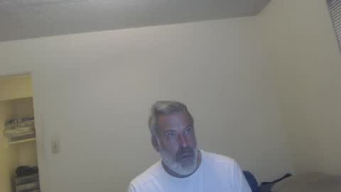 Snapshot of veryveryhairmanindenver chatting on 12-20-24, 12:52 hairy man online show from 12-20-24, 12:52