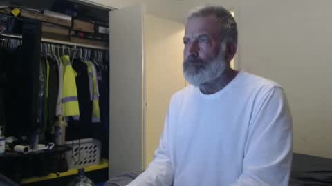 Snapshot of veryveryhairmanindenver chatting on 01-31-25, 01:11 hairy man online show from 01-31-25, 01:11