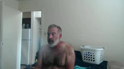 Snapshot of veryveryhairmanindenver chatting on 10-04-25, 09:57 hairy man online show from 10-04-25, 09:57