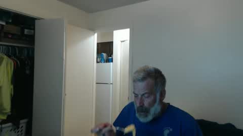 hairy man online show from 02-25-26, 12:53