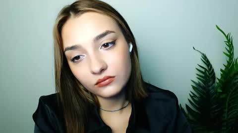 Ana online show from 11-28-25, 06:54