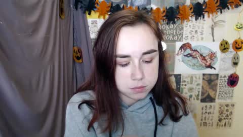 veryveryvery_shy online show from 10-22-25, 06:07