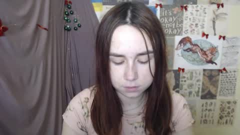 veryveryvery_shy online show from 12-22-25, 07:49