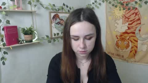 veryveryvery_shy online show from 04-07-26, 05:41